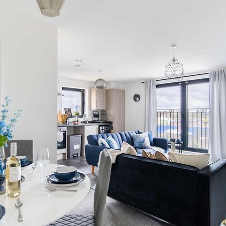 Modern Apartments With Free Parking Near Heathrow Colnbrook Luaran gambar