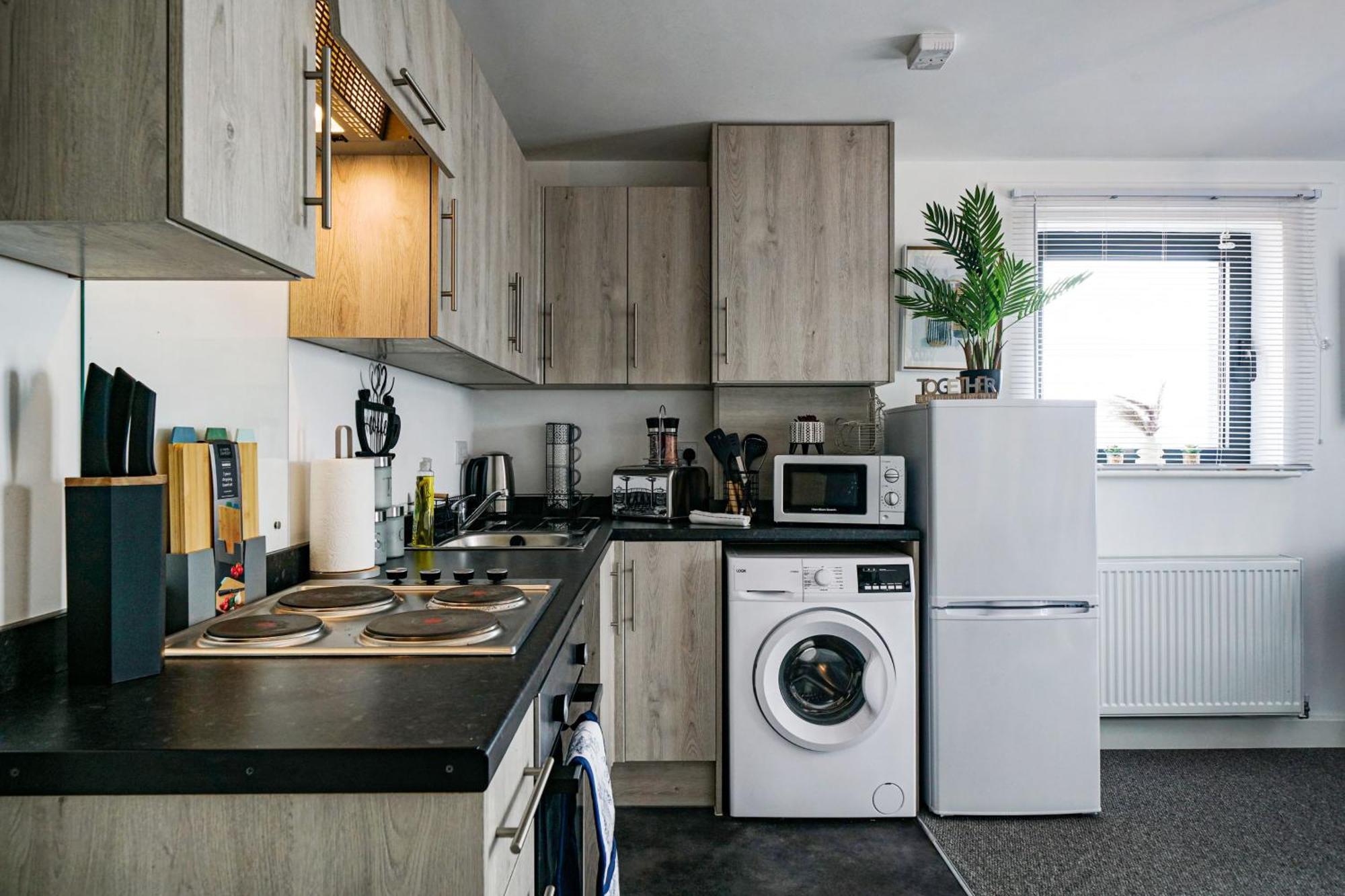 Modern Apartments With Free Parking Near Heathrow Colnbrook Luaran gambar