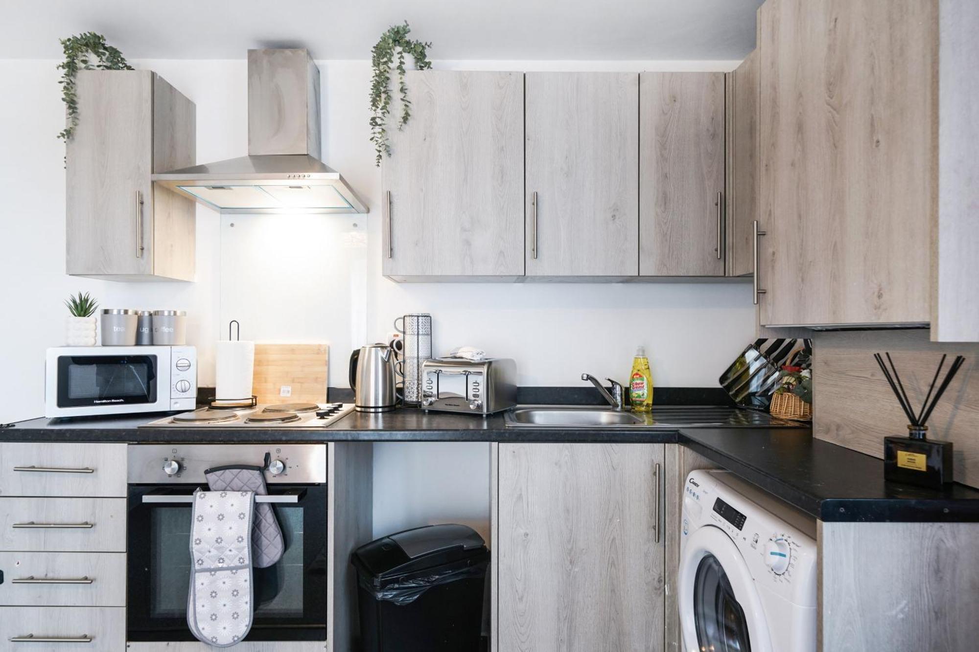 Modern Apartments With Free Parking Near Heathrow Colnbrook Luaran gambar