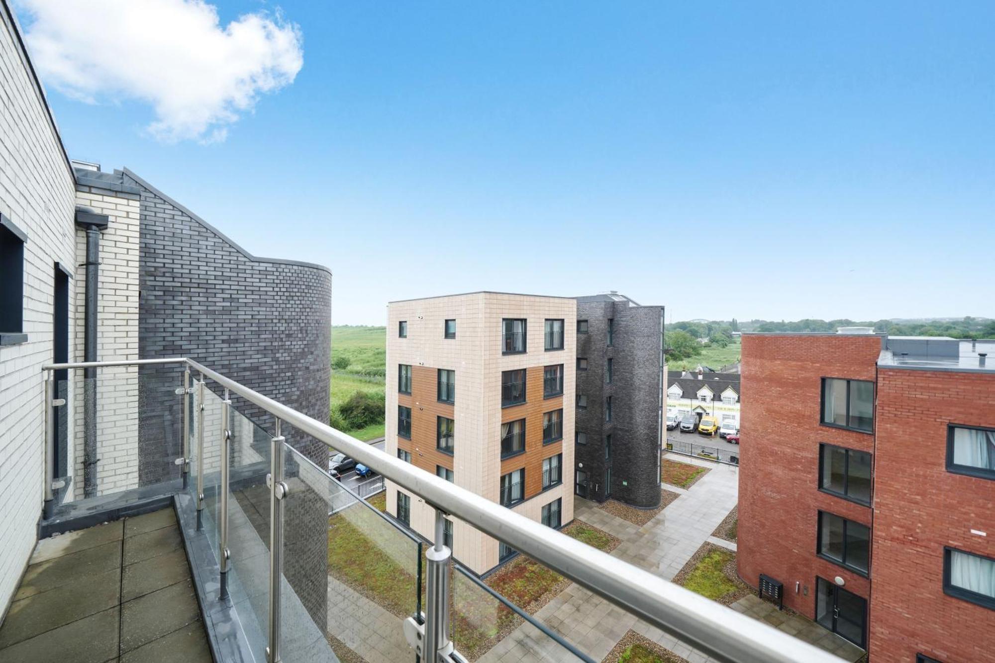 Modern Apartments With Free Parking Near Heathrow Colnbrook Luaran gambar