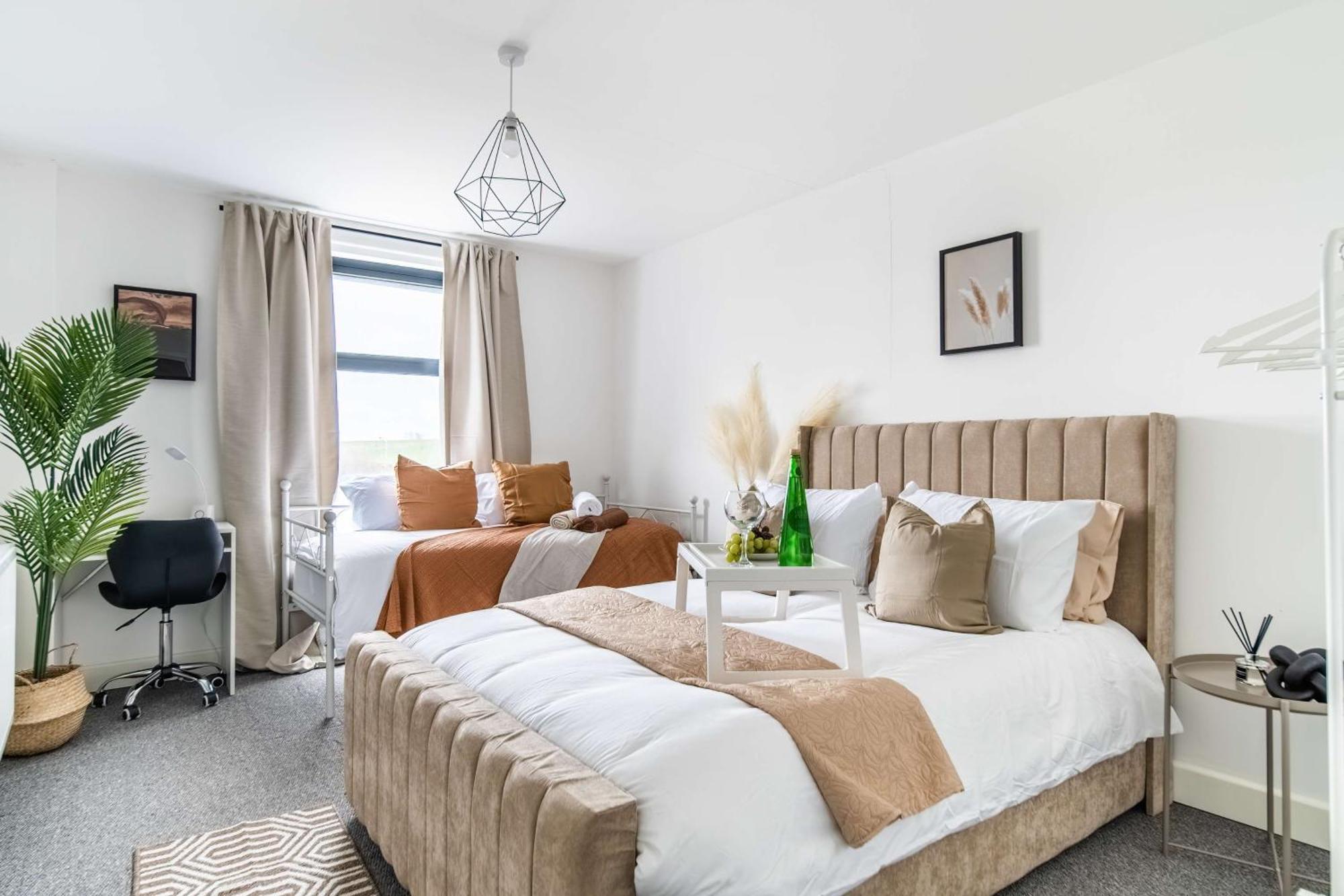 Modern Apartments With Free Parking Near Heathrow Colnbrook Luaran gambar